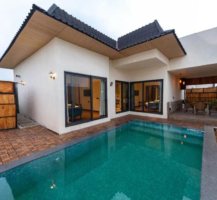 Palm Villas Amritsar Buitenkant foto