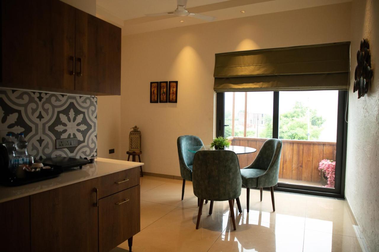 Palm Villas Amritsar Buitenkant foto